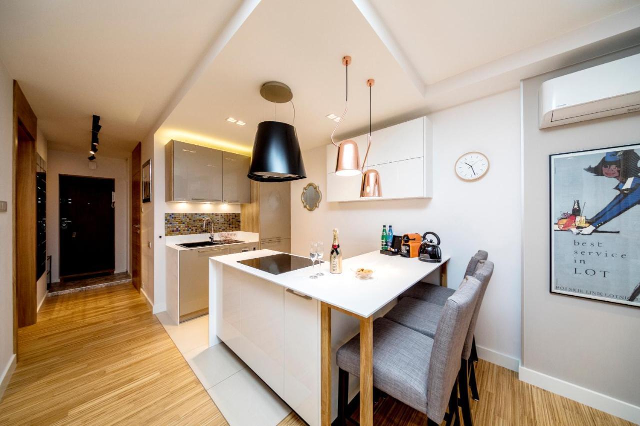 Golden Apartment With Air Condition By Your Freedom Warsaw Exterior photo
